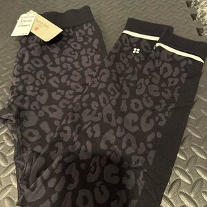 Sweaty Betty NWT SZ XL -Leopard Print Jacquard Base Layer Leggings